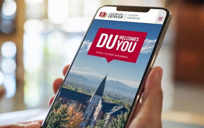 DU admission banner on a smartphone