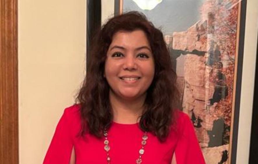 Madiha head shot